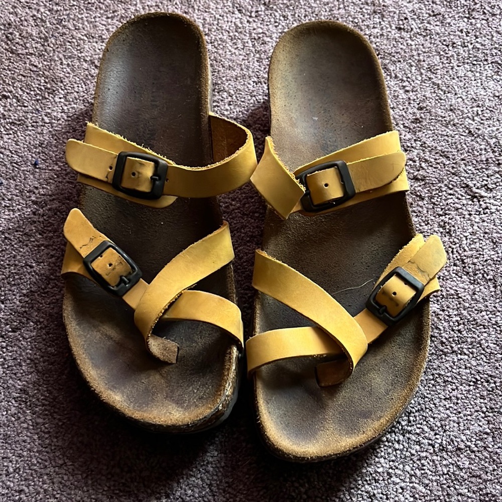 Leather sandals